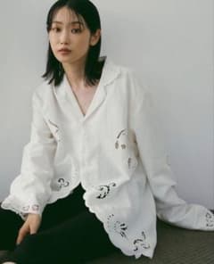 【anuke】　アンヌーク Cutwork Opencollar Shirtsのサムネイル