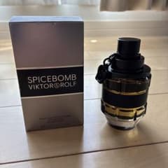 【新品未使用】VIKTOR&ROLF スパイスボム 50ml メンズ香水 箱折れ 新品未使用】VIKTOR&ROLF スパイスボム 50ml メンズ香水 箱折れ - メルカリ