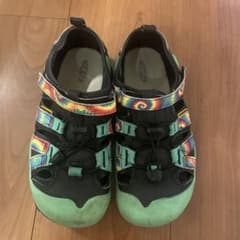 KEEN キッズ サンダル タイダイ柄　21cmのサムネイル