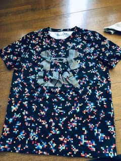 アンダーアーマーTシャツのサムネイル