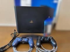 PlayStation 4 本体 コントローラー2個 ソフト4本セットのサムネイル