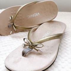 Vionic Bella II Sandals USA 5 WIDE Goldのサムネイル