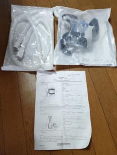 CPAP ネーザルマスク M ホース セット フィリップス 【新品未使用】のサムネイル