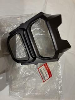 GROM 125 ヘッドカバー　(新品) ※NHB81Mのサムネイル