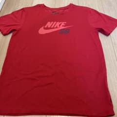 Nike SB 赤 半袖 Tシャツのサムネイル