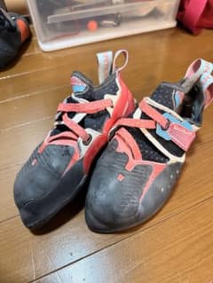 LA SPORTIVA ソリューションコンプ ウーマン（サイズ38.5）のサムネイル