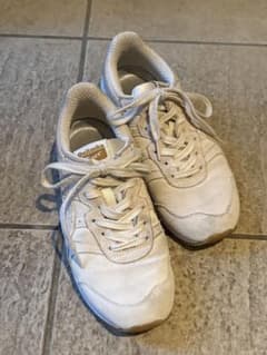 Onitsuka Tiger ベージュ スニーカー　ALLYのサムネイル