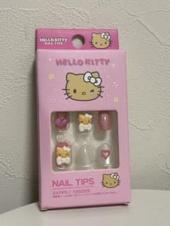 サンリオ　ハローキティ　ギャル　ネイルチップ　中国