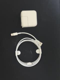 Apple10W type-a充電器& Lightning-type-cケーブルのサムネイル