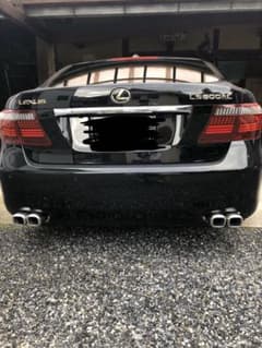 レクサスLS460  センスブランドマフラーのサムネイル