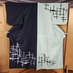 No. 26 　黒と薄緑の二色染め分け 舞台衣裳　日本舞踊　大衆演劇 No. 26 黒と薄緑の二色染め分け 舞台衣裳 日本舞踊 大衆演劇 - メルカリ