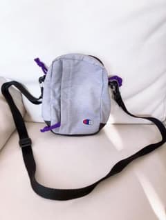championのカバンのサムネイル
