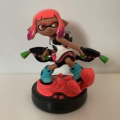 イカガール ネオンピンク amiibo スプラトゥーン２のサムネイル