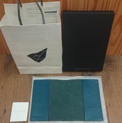 レザー ブックカバーのサムネイル