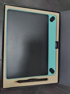 Wacom INTUOS Pen & Touch Medium ミントブルーのサムネイル