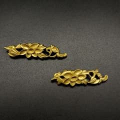 目貫 花の図 銅製 金工品 細工 職人作 日本刀装具 刀剣美術 置物