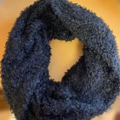 黒スヌードのサムネイル