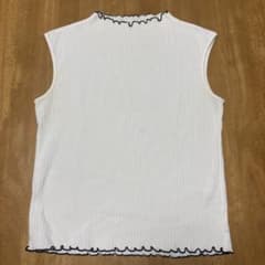 GU メロウネック ノースリーブ カットソー Mサイズのサムネイル