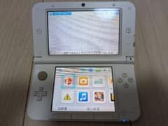 ニンテンドー3DS LL ホワイトのサムネイル
