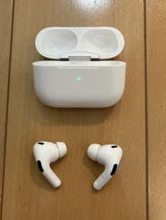 AirPods Pro 第2世代（Lightning）のサムネイル