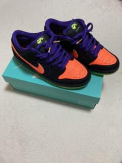 NIKE SB DUNK ハロウィンのサムネイル