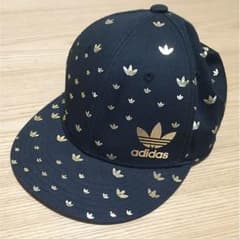 adidas キャップのサムネイル
