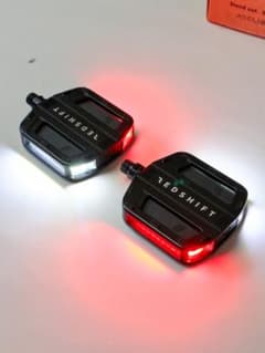 Redshift Arclight Smart LED フラットペダル 試着のみ Redshift Arclight Smart LED フラットペダル 試着のみ - メルカリ