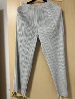 PLEATS PLEASE ISSEY MIYAKE プリーツパンツサイズ2のサムネイル