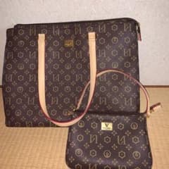 UGO VALENTINOのサムネイル