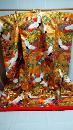 色打掛 金地 鶴 四季の花 豪華刺繍 結婚式 - メルカリ