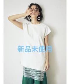 UN3D. トップスのサムネイル