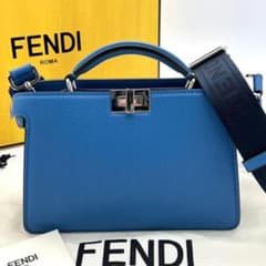 フェンディ ピーカブー アイシーユー エックスクロス 2WAY ショルダーバッグ フェンディ ピーカブー アイシーユー エックスクロス 2WAY ショルダー