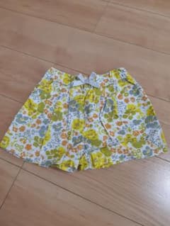まる様　専用　　美品　女の子ショートパンツ　110のサムネイル