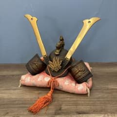 E-壁 昭和レトロ 五月人形 兜飾り 置物 鋳鉄製 金彩 龍 獅子 縁起物 E-壁 昭和レトロ 五月人形 兜飾り 置物 鋳鉄製 金彩 龍 獅子 縁起物