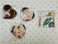 未使用】ニルアド オトパ アクリルキーホルダー ハート缶バッジ - メルカリ