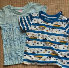 UNIQLOキッズTシャツ2枚セットのサムネイル