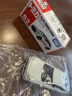 トミカ No.62 トヨタ クラウン セダンのサムネイル