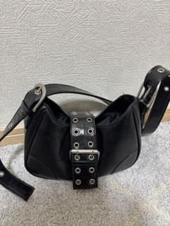 【WEGO】ブラック ハンドバッグ ベルト装飾のサムネイル