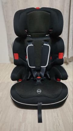 チャイルドシート　ジュニアシート　PZ　アイリスのサムネイル