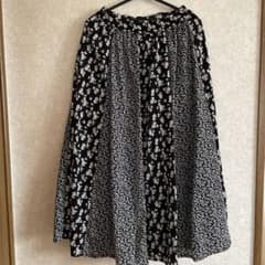 お値下げ　花柄　ロングスカートのサムネイル