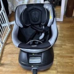 Combi コンビ ネムール チャイルドシート 回転式のサムネイル