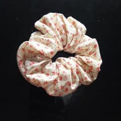 花柄シュシュのサムネイル