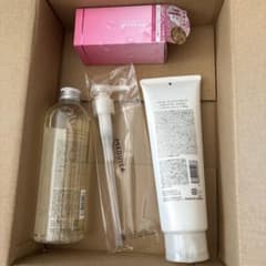 MEDULLA シャンプー 300ml ポンプ付きのサムネイル