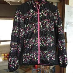 ウインドブレーカーのサムネイル