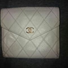 CHANELの財布のサムネイル