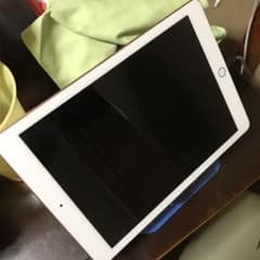iPad 2018 6世代　32GBのサムネイル