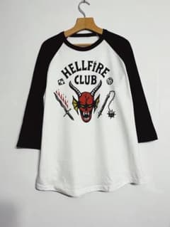 L HELLFIRE CLUB 스트레인저싱스 헬파이어 T셔츠