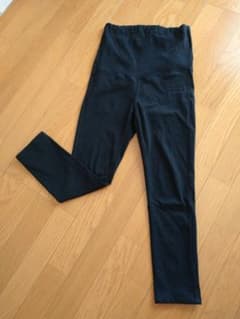 ユニクロ マタニティレギンスパンツ 黒xsのサムネイル