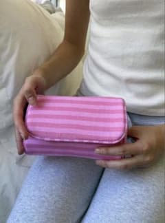 お値下げ中、本日中配送⭕️brandy melville ポーチ - メルカリ