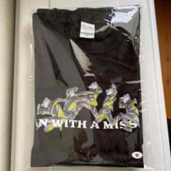 マンウィズ　Tシャツ　M ブラックのサムネイル